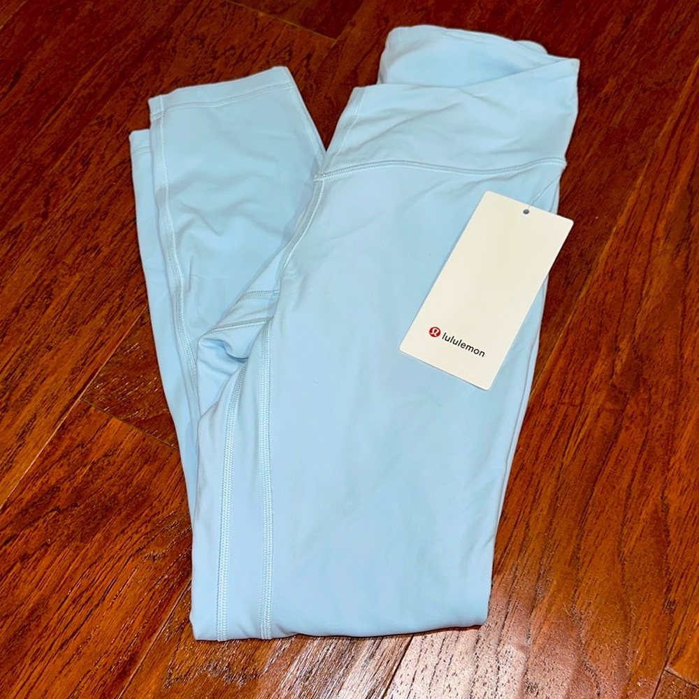 Lululemon V-waist Align 25”